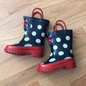 Polk dot rain boots